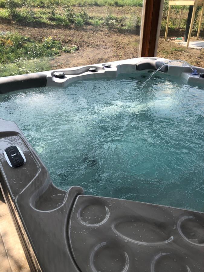 Casa Vacanze Raggio Di Sole Montegridolfo Eksteriør billede